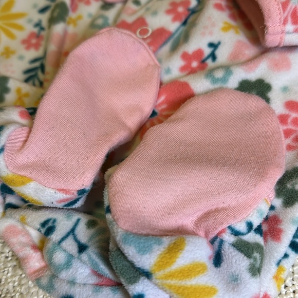 Carters Child of Mine  Girls Footed Fleece Sleeper size 0-3 months - Picture 7 of 10